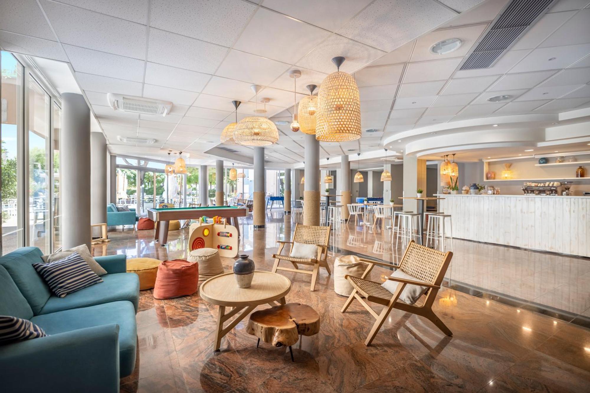 Sunny Baska Hotel By Valamar, Ex Corinthia Exterior photo